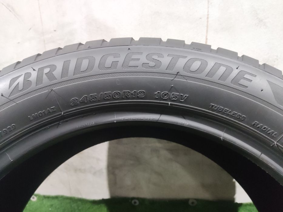 4бр. зимни гуми 245/50/19 Bridgestone Blizzak LM001, dot22
BRIDGESTONE