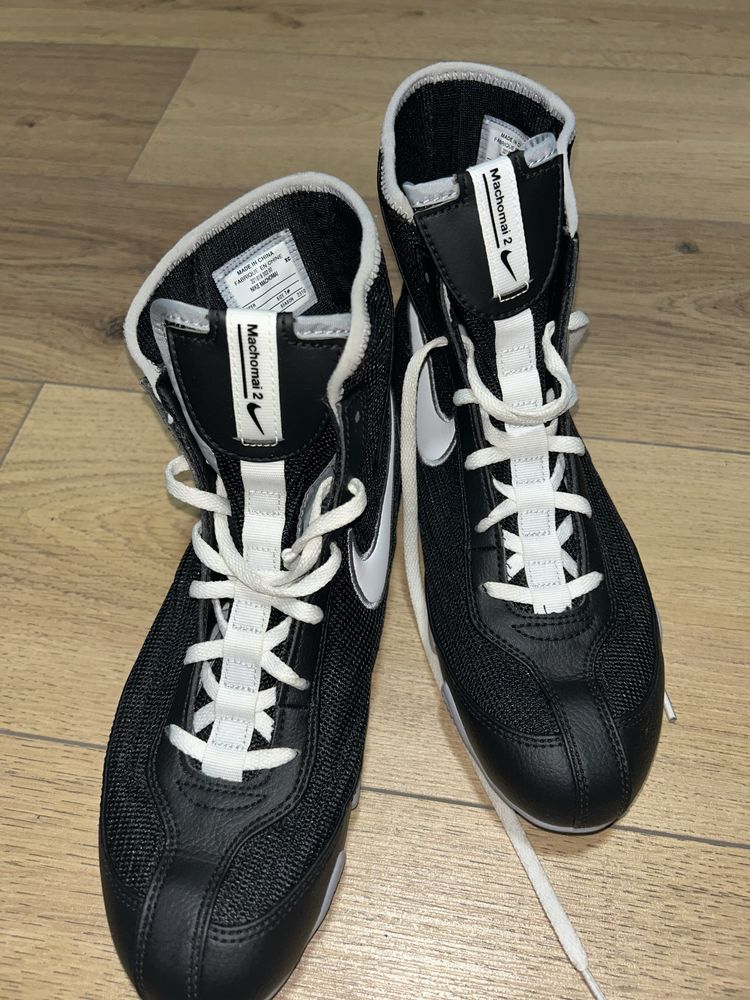 Incaltaminte nike box machomai v2