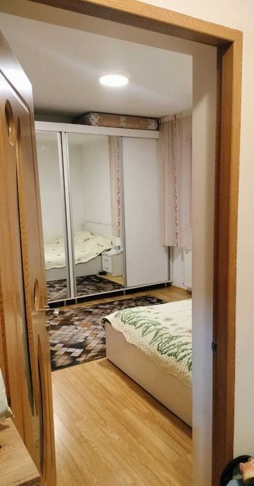 Vand apartament turnisor zona Alma