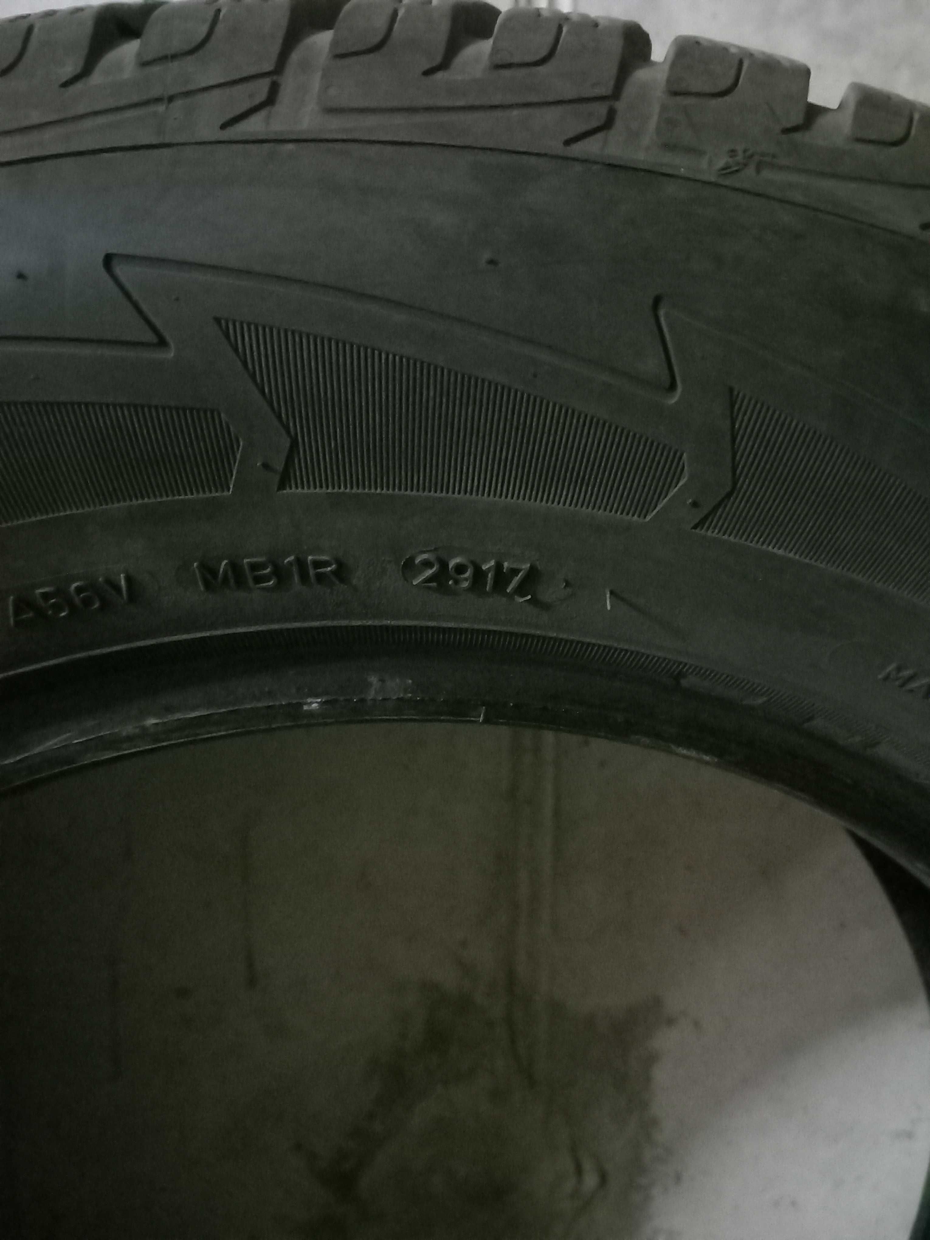 Зимни гуми 215/65/16 Goodyear и Continental