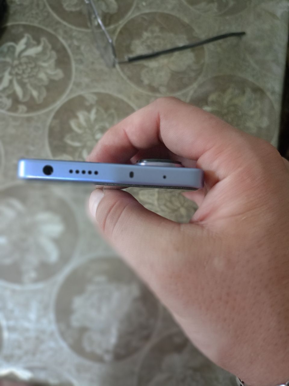 Срочно продается redmi not 13 pro 8+8/256