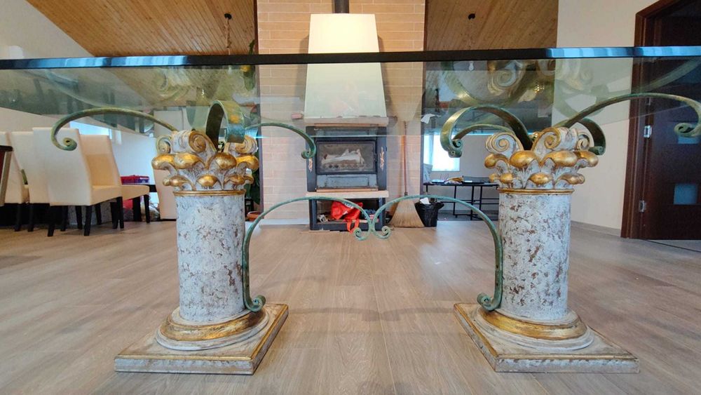 Masa de sticla stil necolasic cu suport coloane romane/grecesti