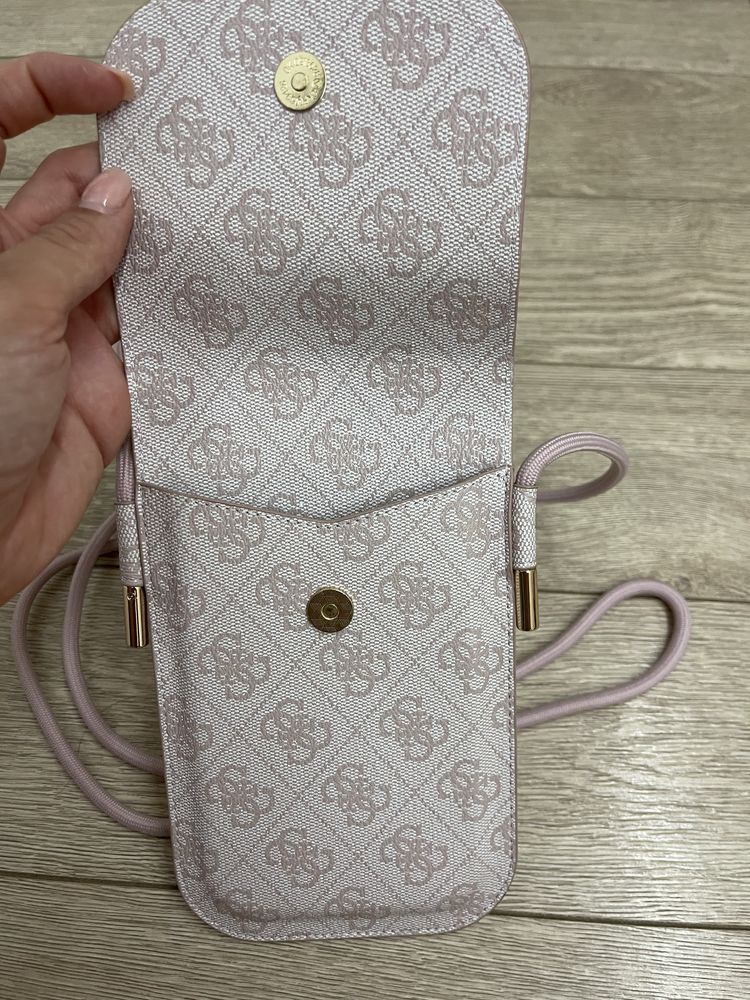 Калъф за телефон на Guess