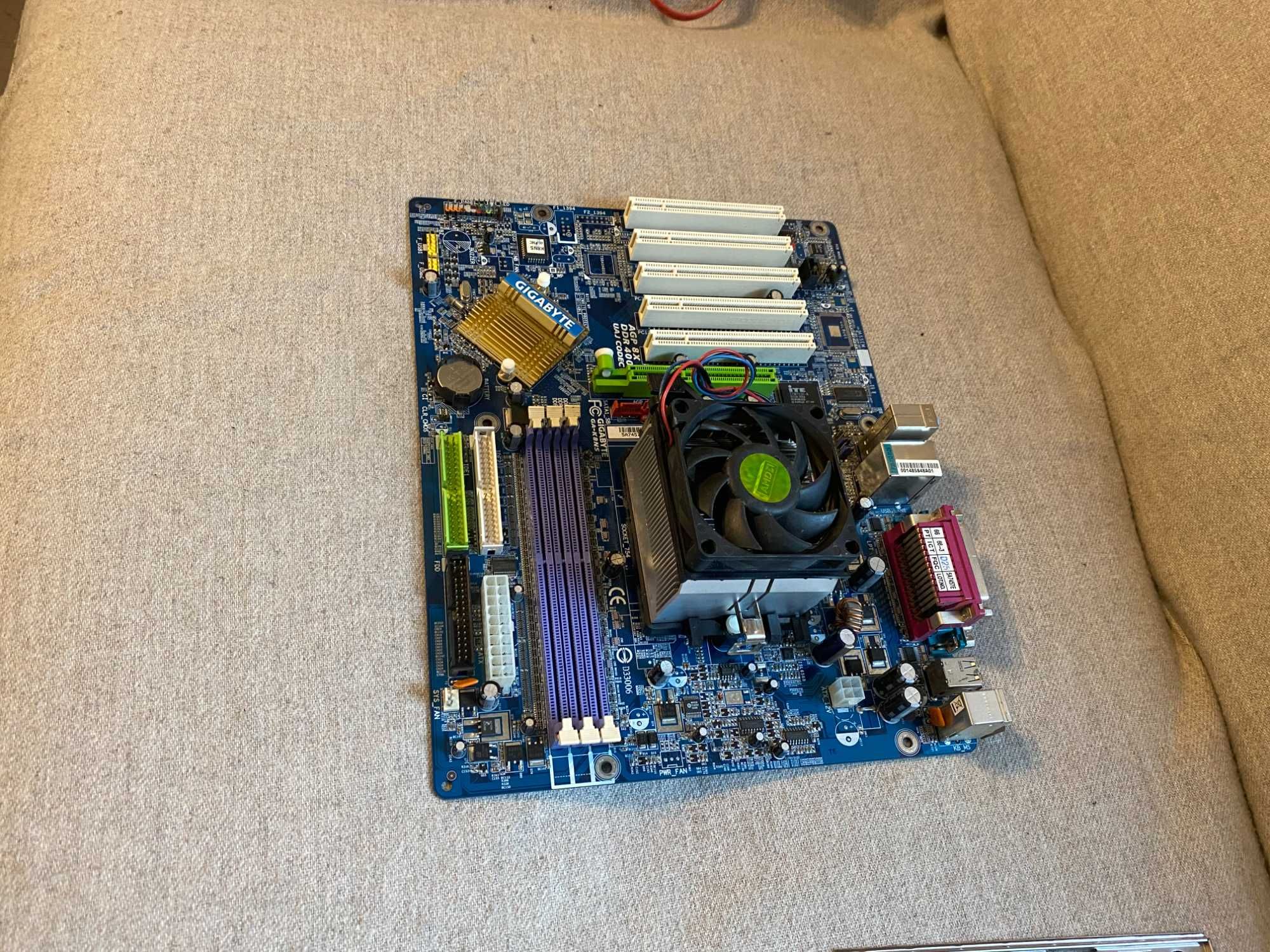 Kit PC retro MB Gigabyte GA-K8NS 754 + AMD Athlon 64 2800+ - cooler