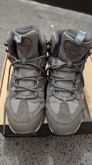 Jack Wolfskin Vojo hike 2 mid. 39 и 45 номер.