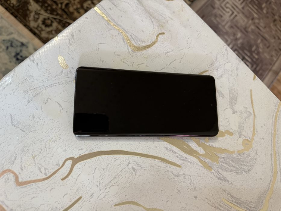 Продам телефон HONOR X9B