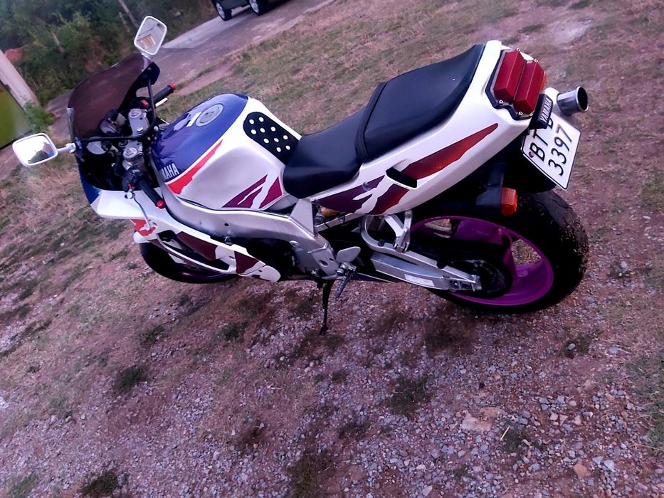 Yamaha YZF 750r Genesis