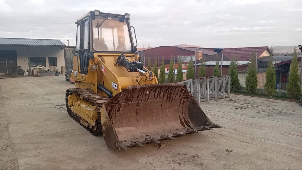 Vand sau schimb Buldozer caterpillar 10 t