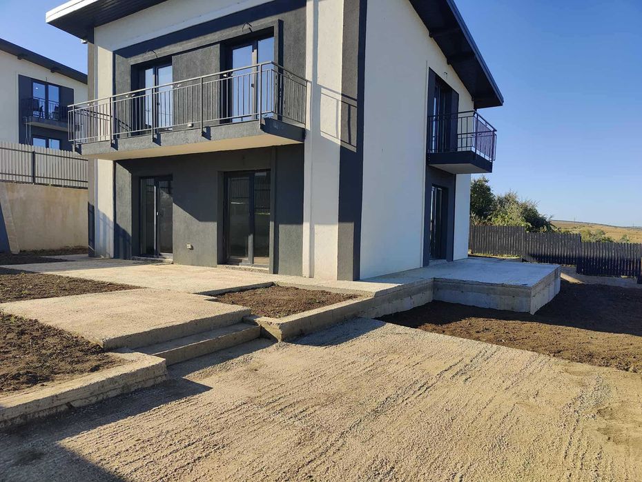 Casă P+E Valea Lupului - 3 dormitoare, 2 băi, teren 450 mp, stradă asf