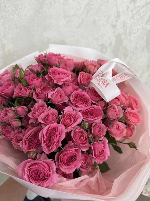 Букет кустовых роз