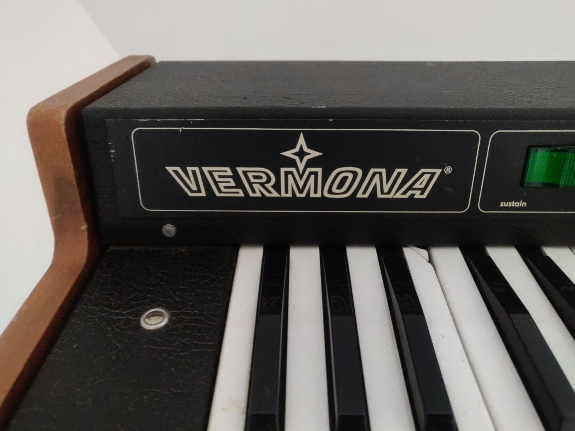 Pian electronic Vermona