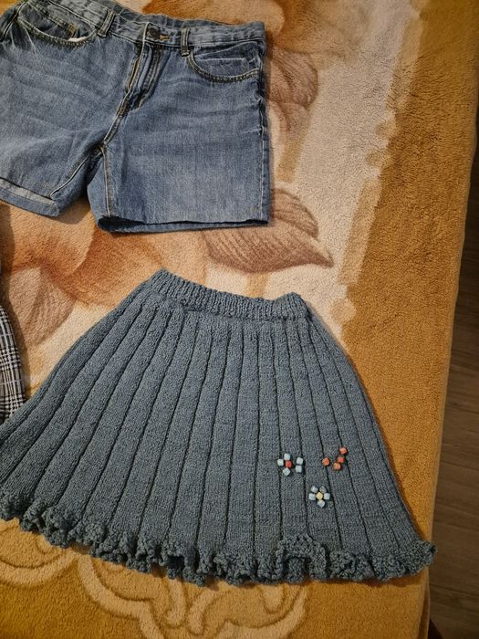 5 buc 2x Pantaloni scurți 9-10 ani Denim și 3x fustita stare ca noi