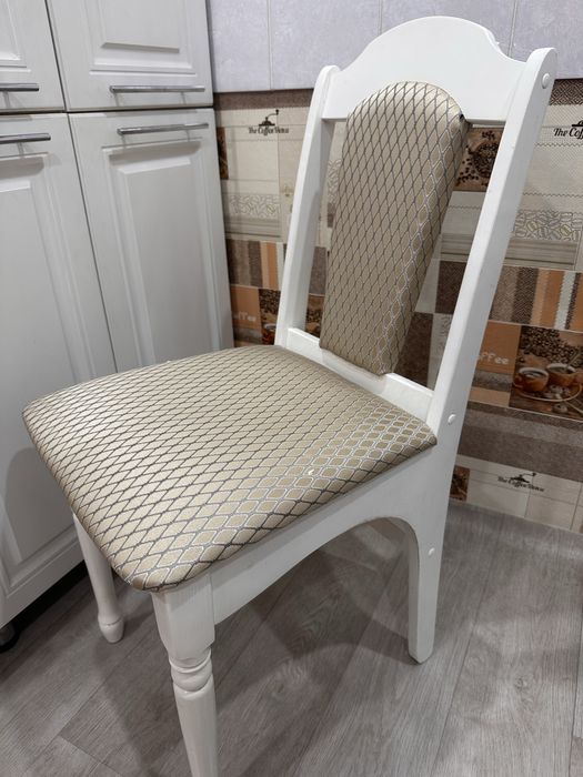 Стулья натуральное дерево