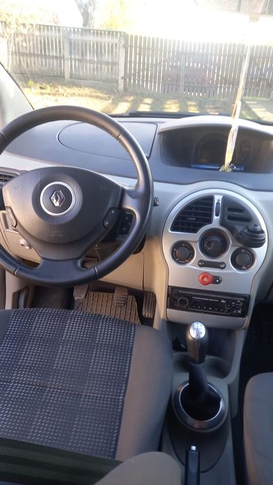 Vând Renault modus