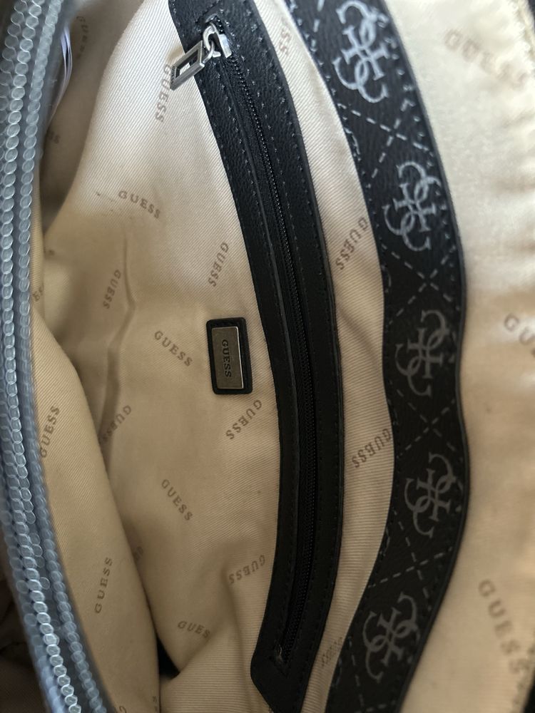 Оригинална чанта GUESS