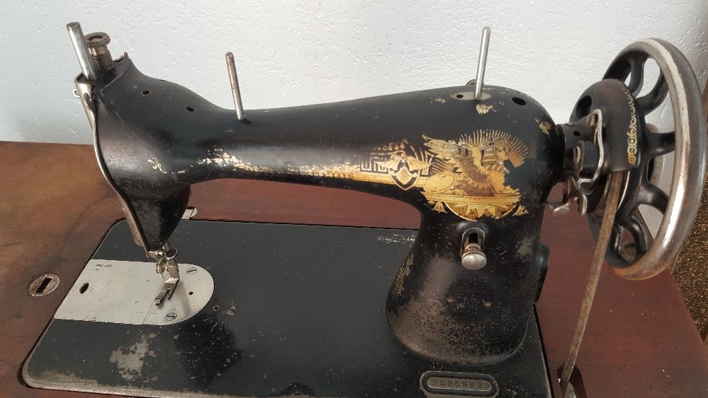 Vand masina antica de cusut SINGER original