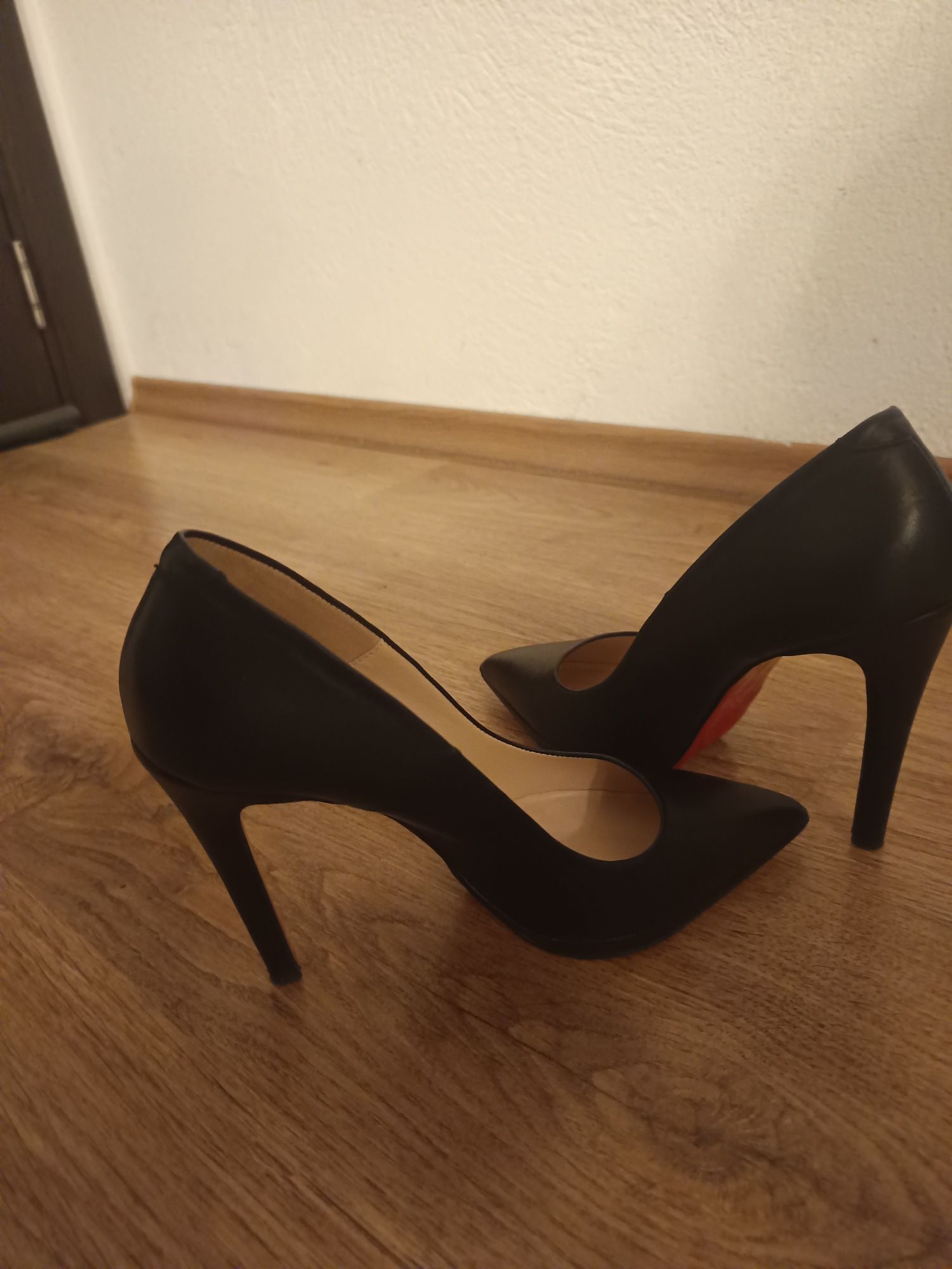 Дамски елегантни Stiletto обувки Бианки ( Bianki ) 38 - 38.5 номер