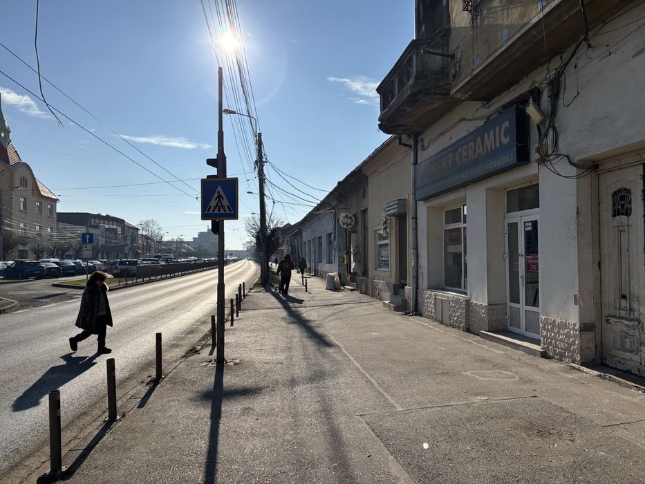 Pers. fizica inchiriez spatiu comercial - Bdul Iuliu Maniu 45