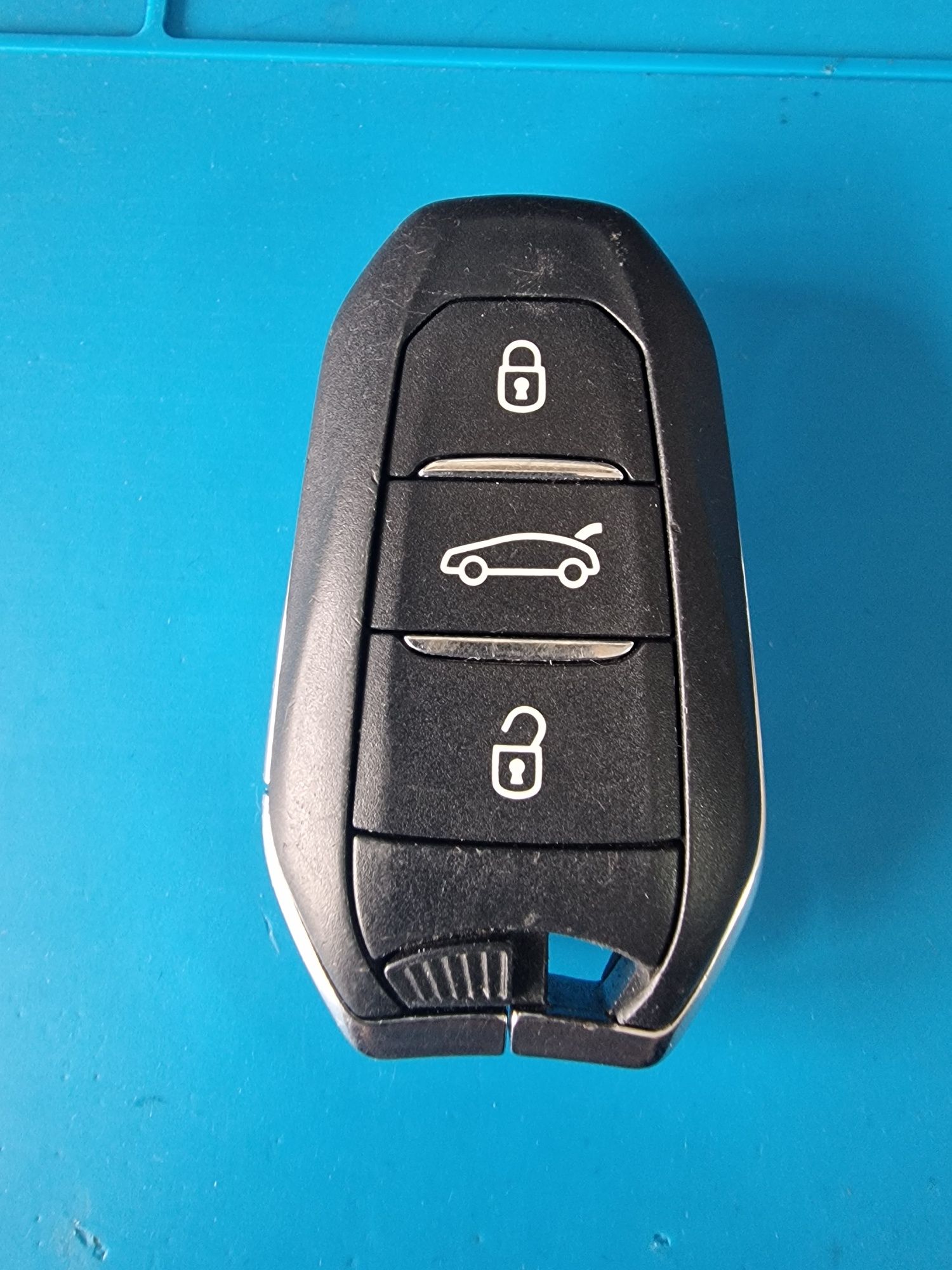 Смарт ключ citroen c3,c4... keyless Go OEM 2017+