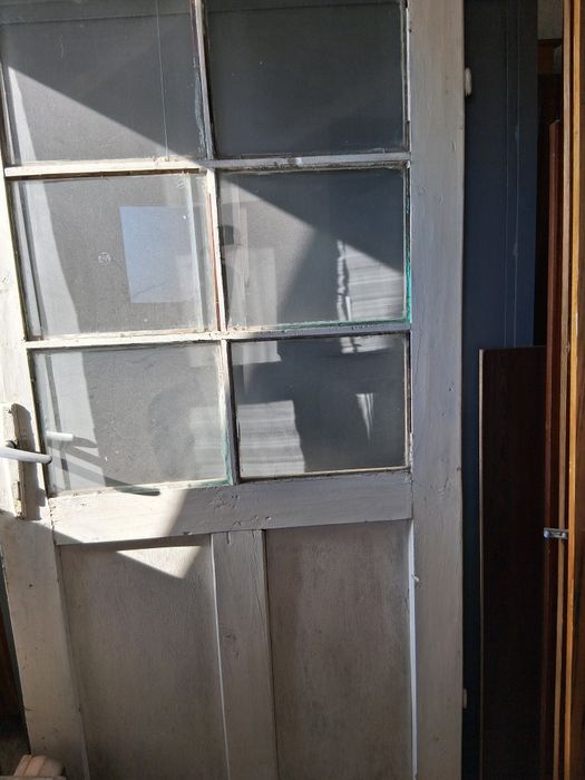 врати четири беоя само лично предаване