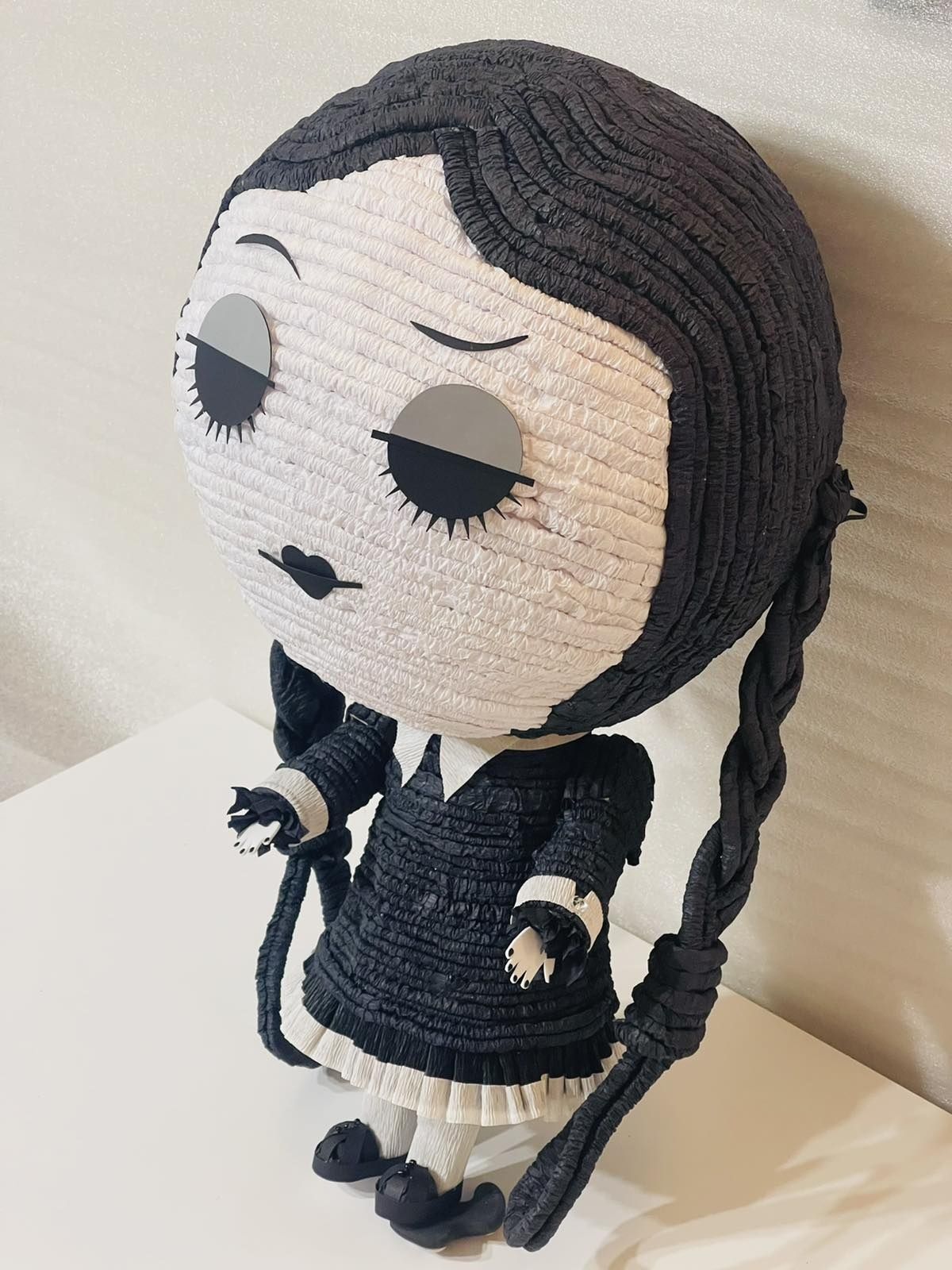 3D пинята и тематичен декор (2в1) Wednesday Addams.