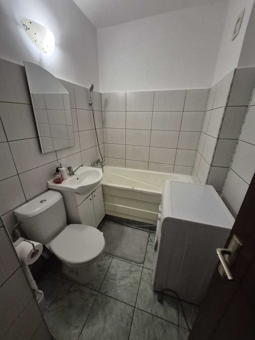 inchiriez garsoniera in regim hotelier