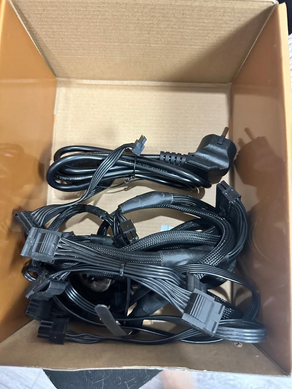 Продам мощный блок питания 850w