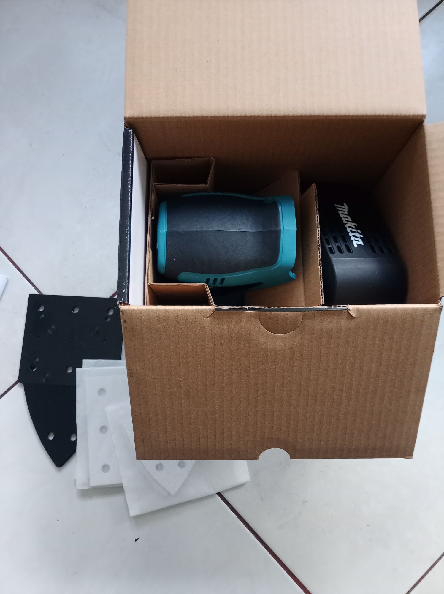 Șlefuitor Makita DBO 480 nou nefolosit