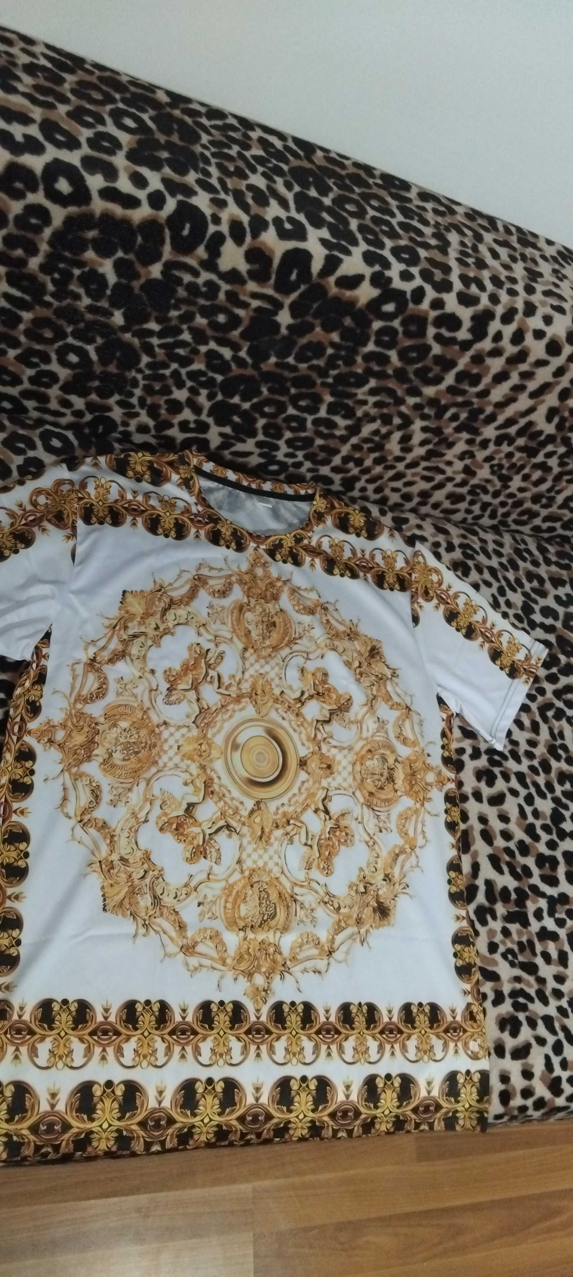Tricou model VERS