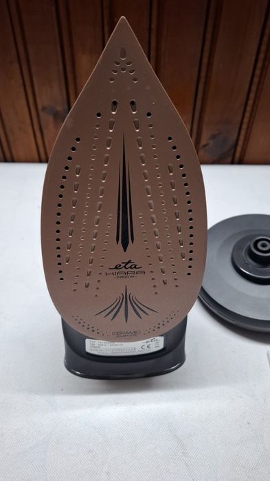 Безжична Парна ютия ETA Kiara - 2200 W, парен удар 90 г/мин, керамична