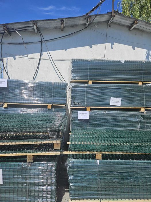 PLasa/ panou bordurat /TEAVA/ STALP 3.5-4.9MM/Zincat /Verde/Gri