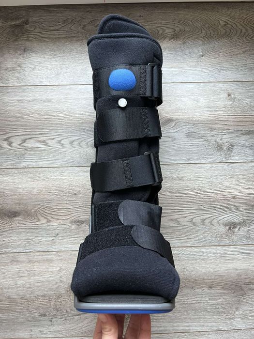 Ортеза за десен крак