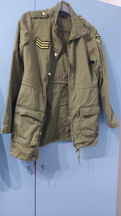 Vând jacheta Stradivarius S