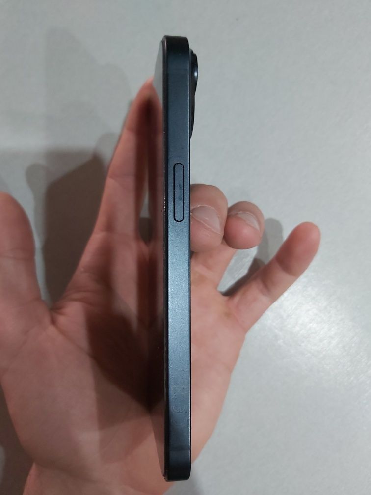 Продавам Iphone 14