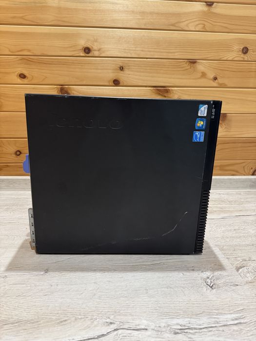 Lenovo ThinkCentre M82