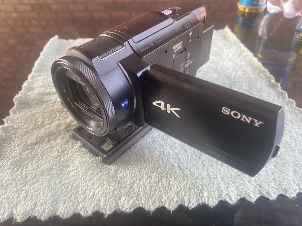 Sony FDR AX33 4K Видеокамера