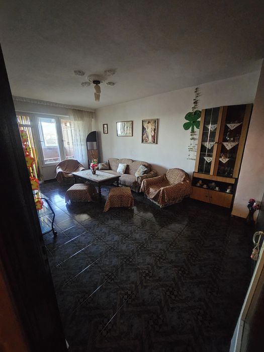 Продава се Тристаен апартамент в Пещера - 65 кв.м за 942 €/кв.м - Снимка #3