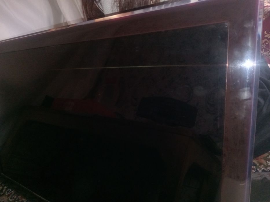 Ли смарт тв 32тали ва самсунг 40тали сотилади