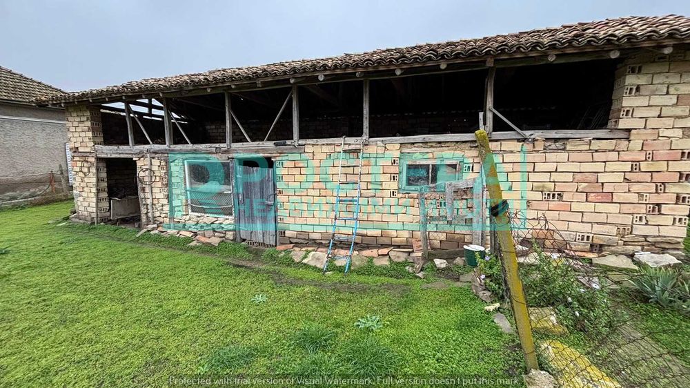 Тухлена Къща на 10 км. от гр. Търговище