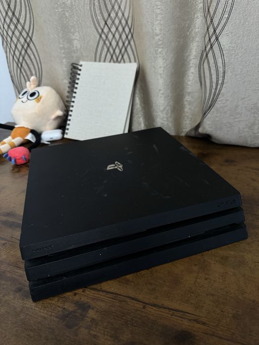 Playstation 4 Pro + jocuri
