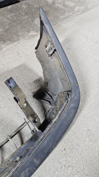 Bara fata + armatura originala Volkswagen Passat B3 USA

Se vinde exac