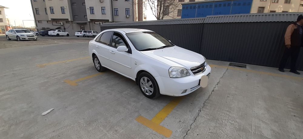 Laseti tezda sotladi