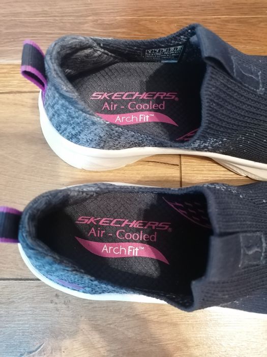 Încălțăminte Skechers Arch Fit femei