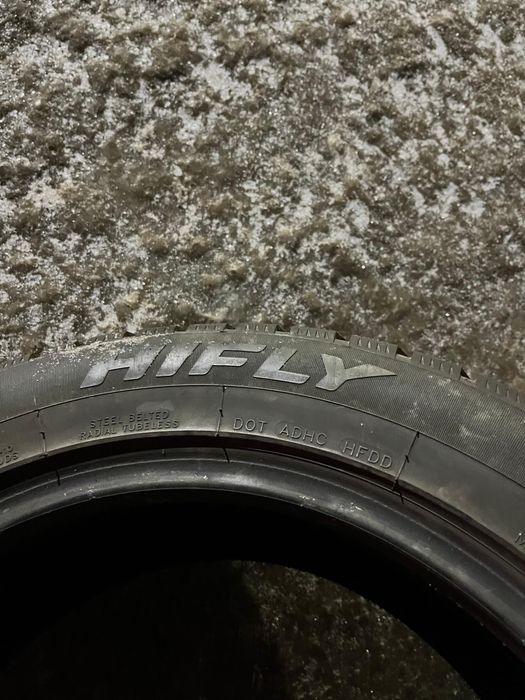 Продам шины р17 225/55