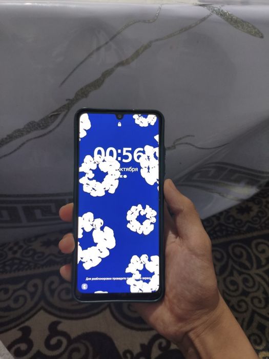 Самсунг а32 128/8