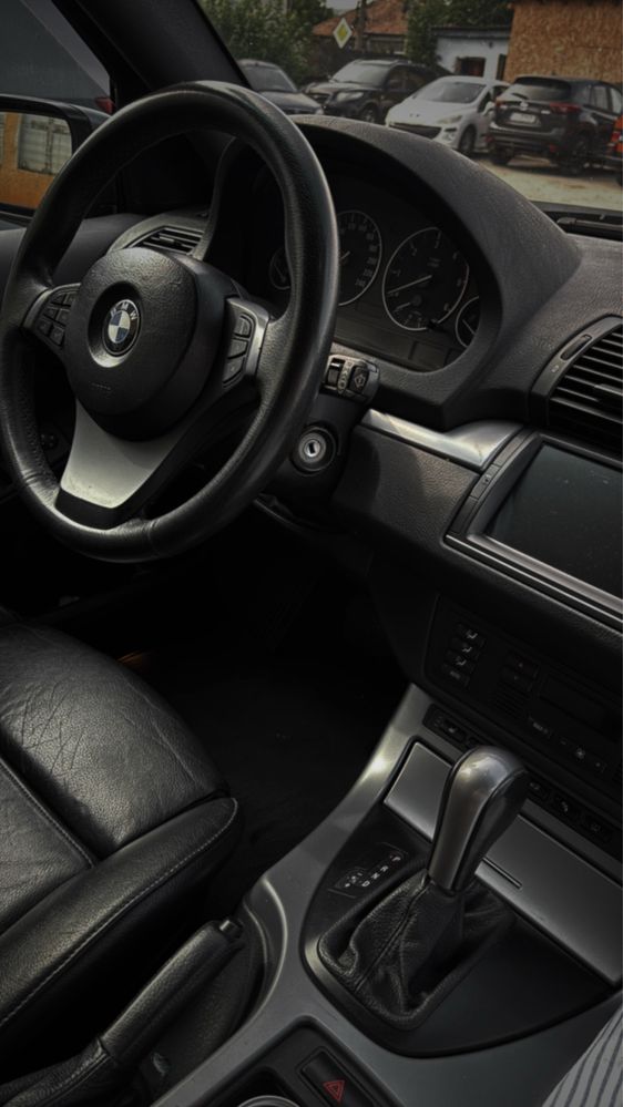 BMW X5 e53 3.0 facelift