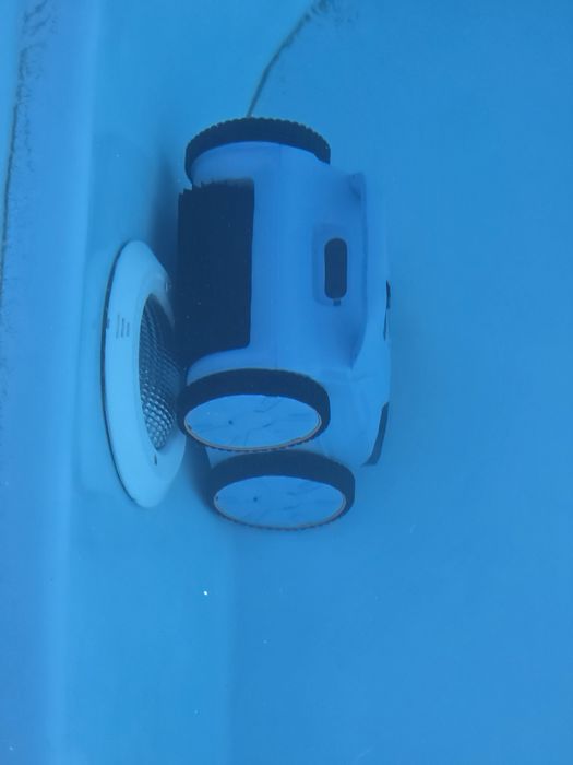 Robot automat curățare piscină