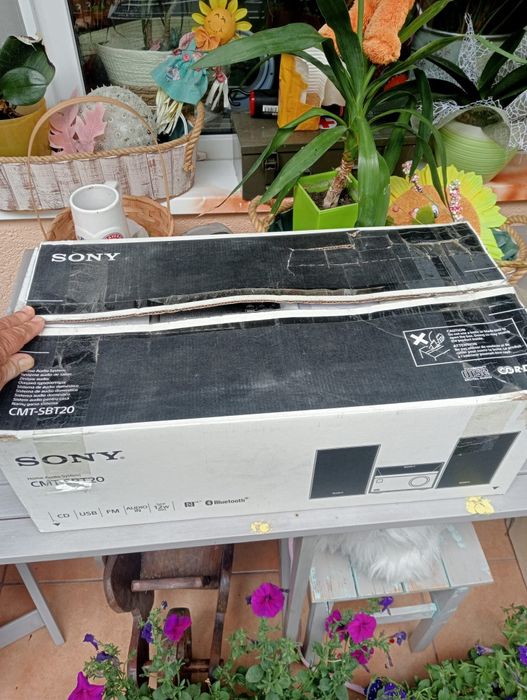 Sistem Audio Hi-Fi Stereo Sony CMT-SBT20 nou in cutie.Bluetooth