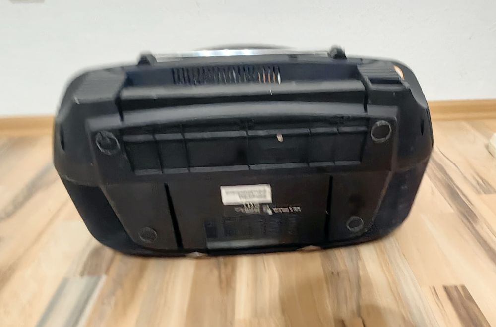 Radio casetofon boombox cu CD Philips AZ 2030 player portabil