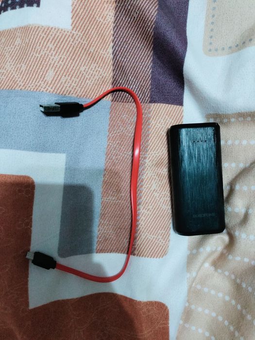 Продаю зарядку блок всё что связано с телефоном